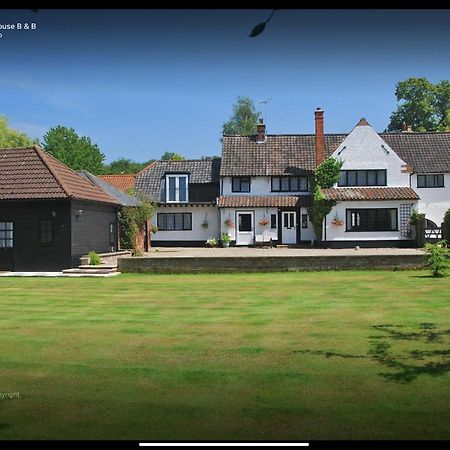 Coltishall The Bridge Guest House מראה חיצוני תמונה