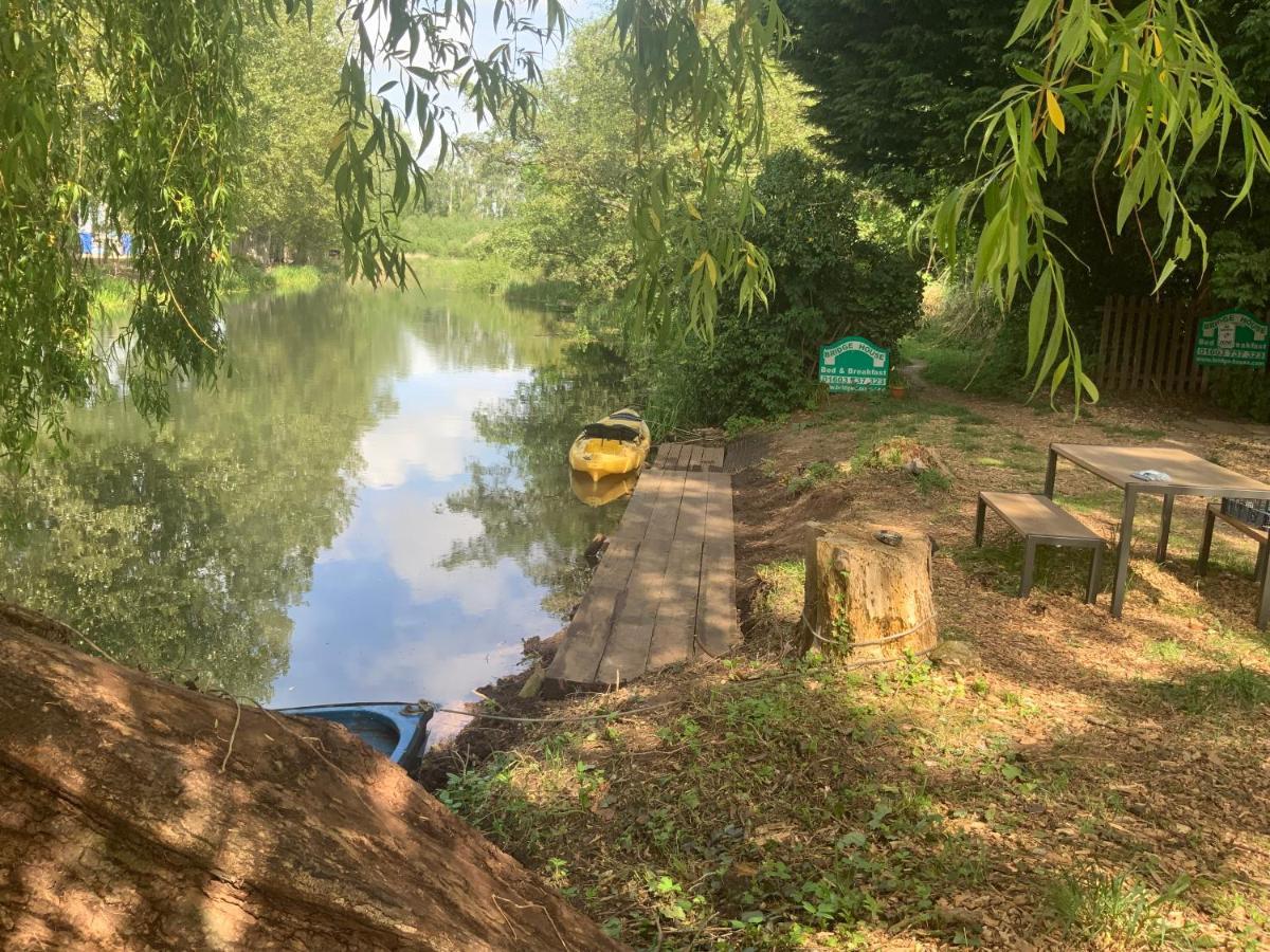 Coltishall The Bridge Guest House מראה חיצוני תמונה