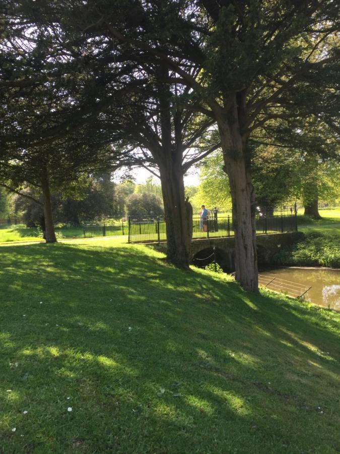 Coltishall The Bridge Guest House מראה חיצוני תמונה